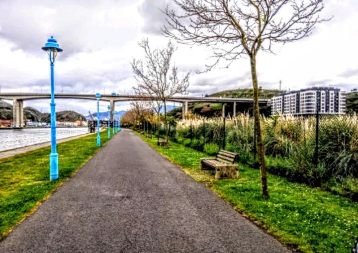 Riverside Barakaldo Exterior photo